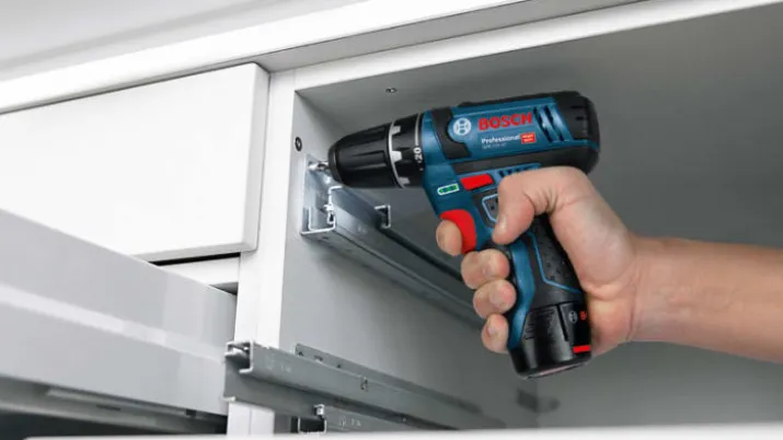 Bosch bore-skruemaskine GSR 12V-15 professional + 2 batterier