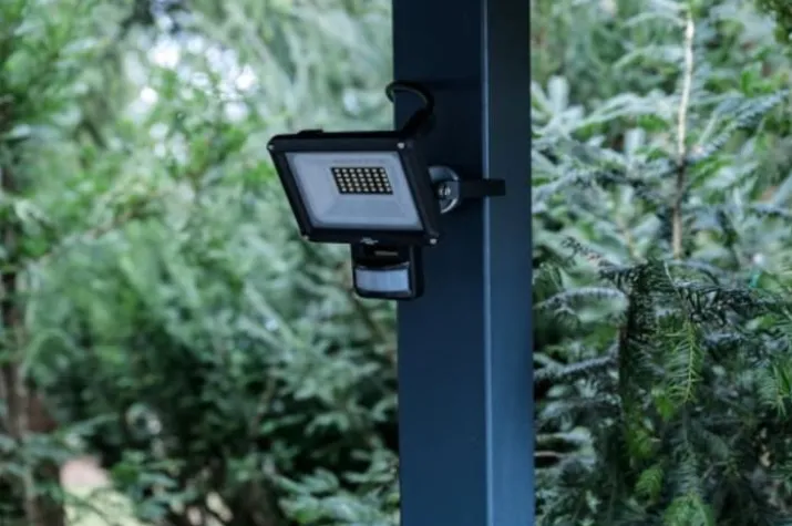 Brennenstuhl projektør LED med sensor, sort, 6500K, 20W