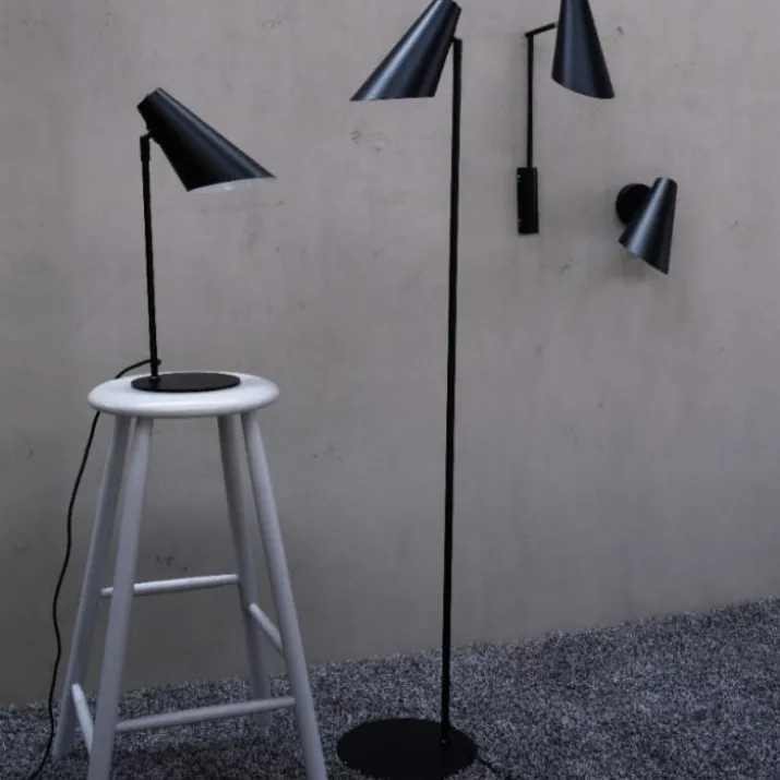 Dyberg Larsen Cale gulvlampe, sort