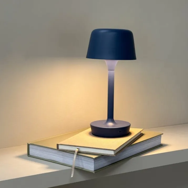 Dyberg Larsen Flow genopladelig bordlampe, blå