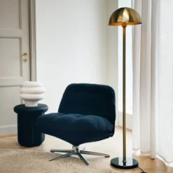 Dyberg Larsen Menton gulvlampe
