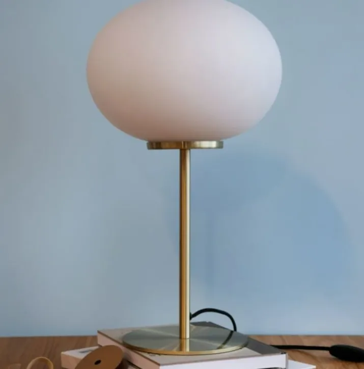 Dyberg Larsen Queen bordlampe, messing