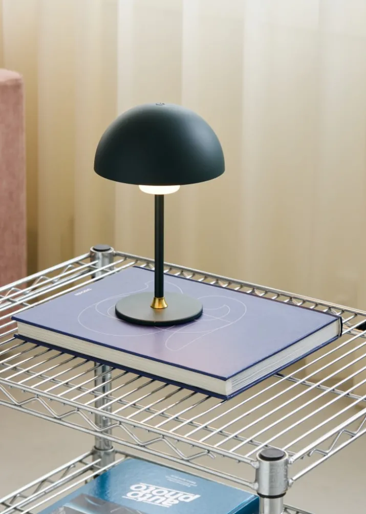 Halo Design Moon Portable genopladelig bordlampe, grøn