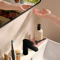 Hansgrohe Xarita Lite Q spejl med lys, sensor, 80x70 cm, sort