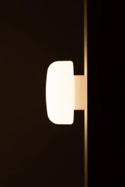 Ifö Electric Solenne loft-/væglampe, hvid, Ø25 cm