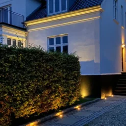 Light By Juul Chaussesten med Cosmos spot, earl blue