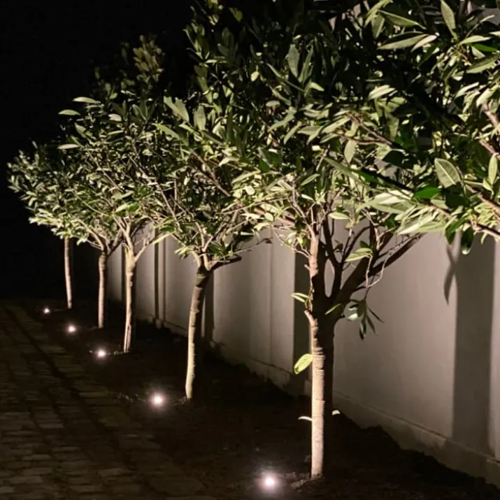 Light By Juul Chaussesten med Juulius 1 kippet spot, earl blue