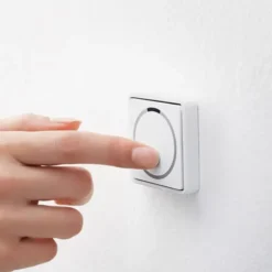 LK Fuga LED 250 IR touch lysdæmper med korrespondance, hvid