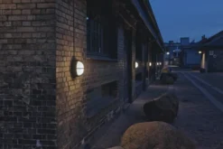 Louis Poulsen skotlampe, 4000K, uafskærmet, opal aluminium