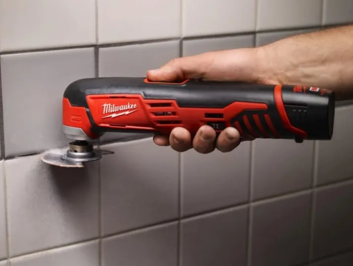 Milwaukee M12 C12 multiværktøj, u. batteri