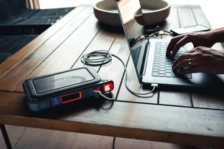 Nebo Rambler 100 powerbank, trådløs