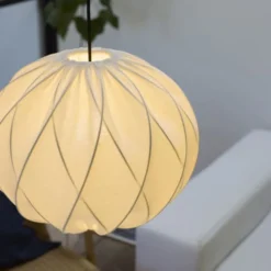 Nielsen Light Jasmin pendel, sort ledning, hvid
