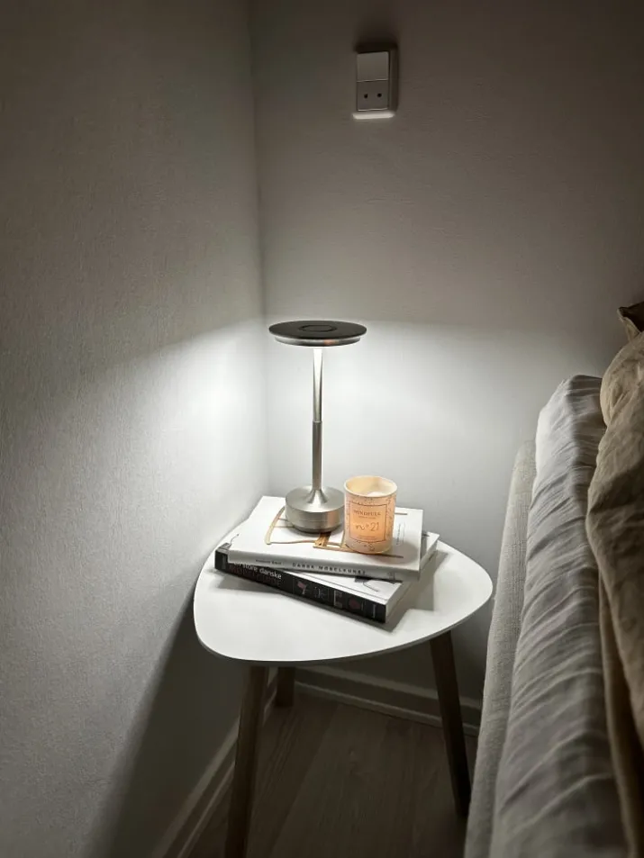 Nordic Light Skagen genopladelig bordlampe, sølv