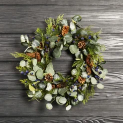 Nordic Winter julekrans med blåbær