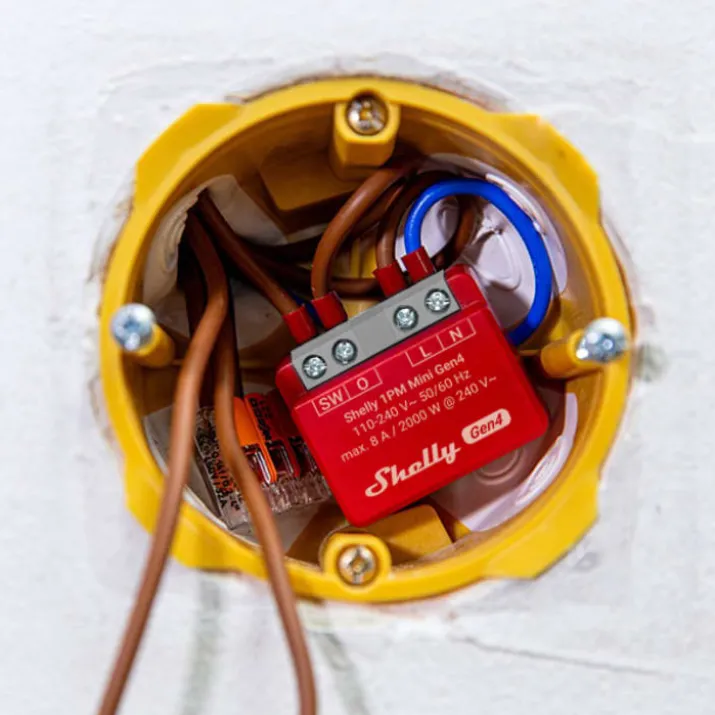 Shelly Mini Gen4 relæ med effektmåler, Wi-Fi & Zigbee
