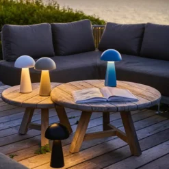 4 stk Sirius Sam genopladelig bordlampe, blå
