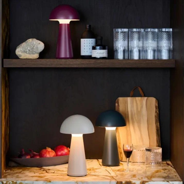4 stk Sirius Sam genopladelig bordlampe, rød