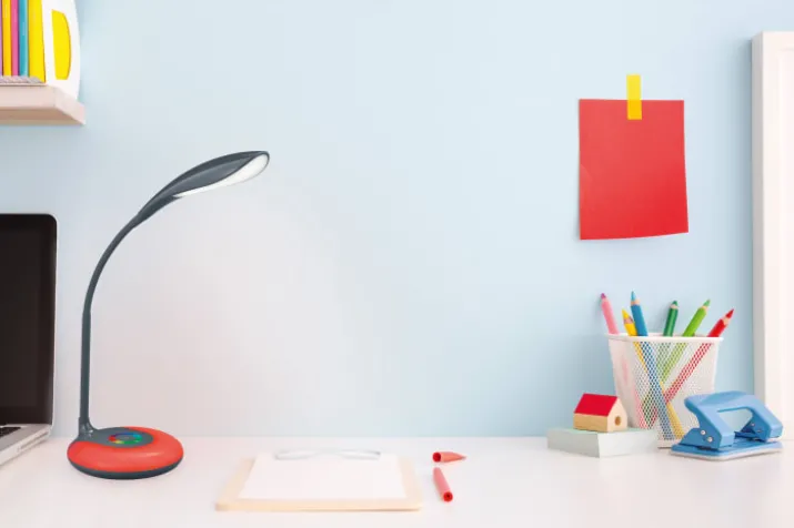 Trio Lighting Krait skrivebordslampe, antracit
