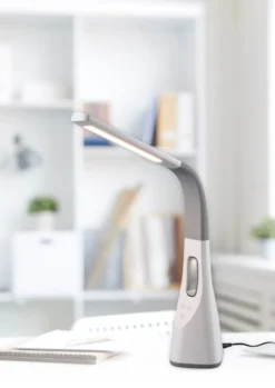Trio Lighting Vento skrivebordslampe