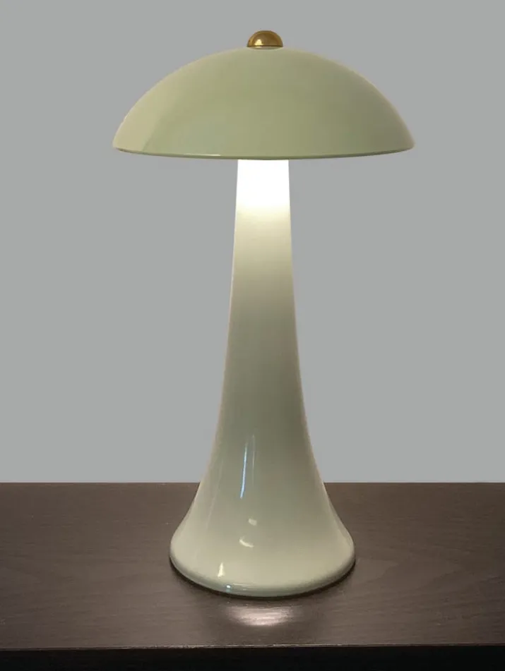 Veli Line Smooth Touch genopladelig bordlampe, grøn